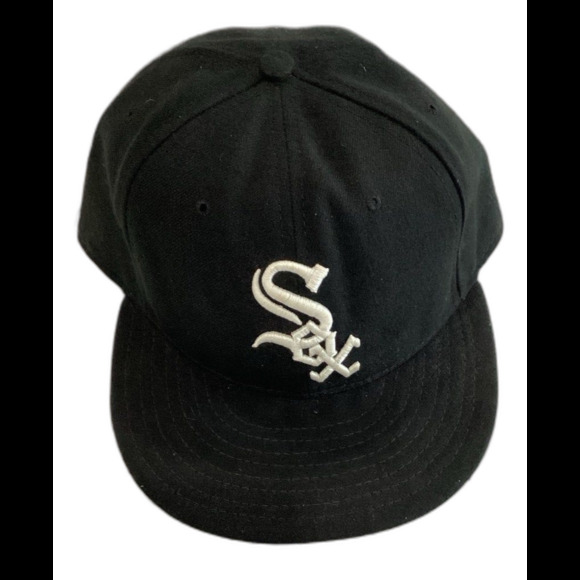 New Era Cap Hat Unisex Fitted 7 5/8” Black Chicago White Sox Cool Base Field - Picture 1 of 5